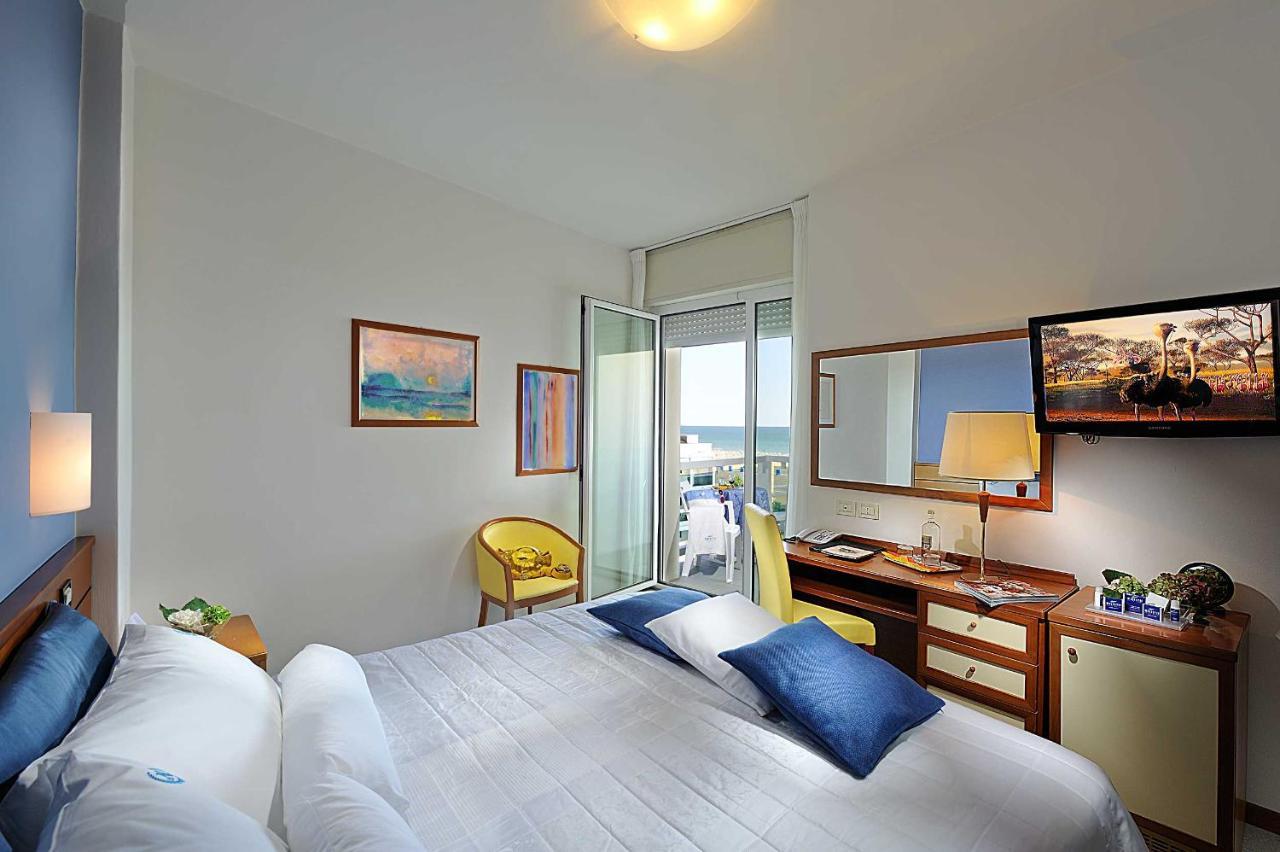 Majestic Beach Hotel & Wellness Bibione Exterior foto