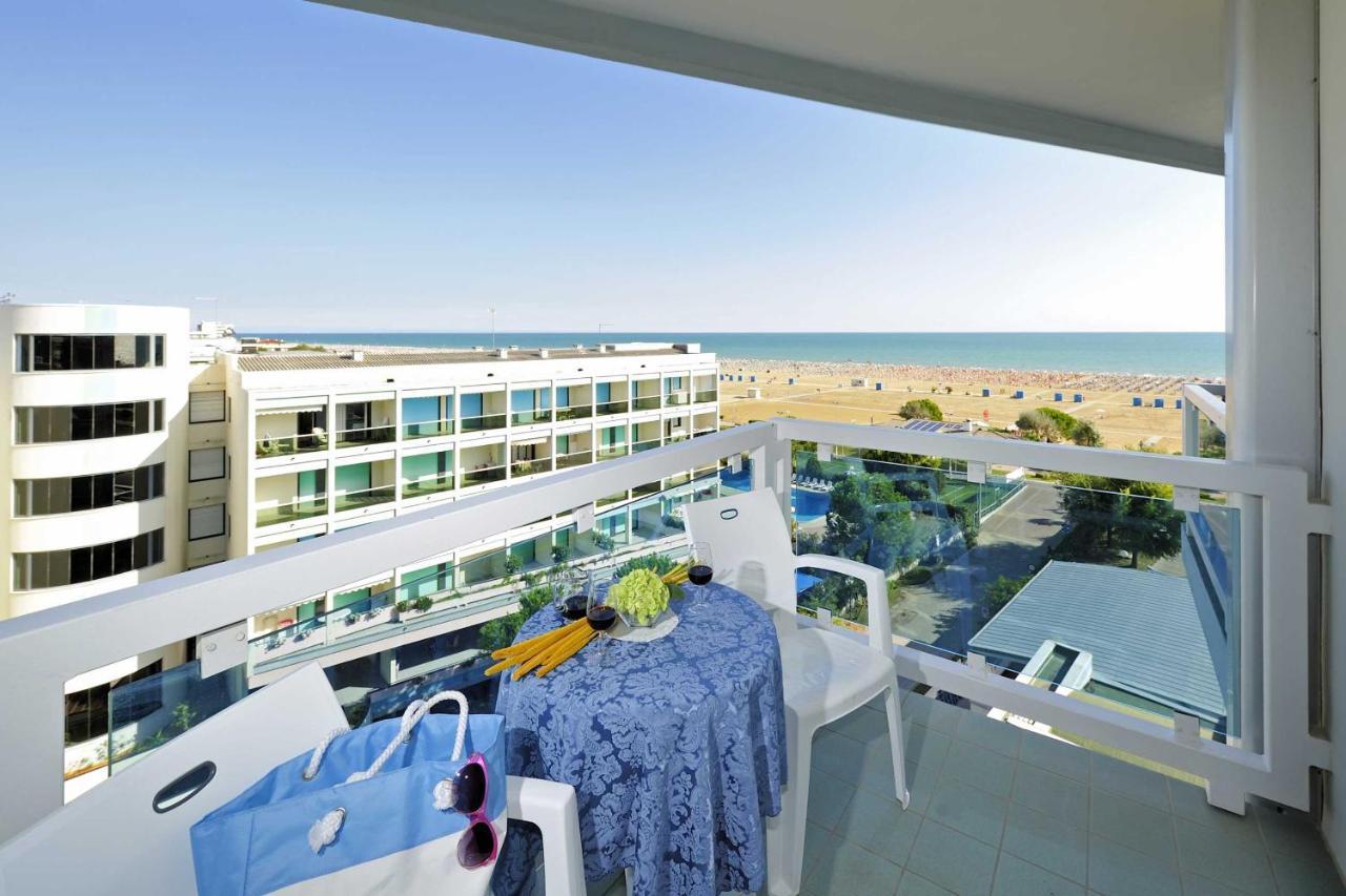 Majestic Beach Hotel & Wellness Bibione Exterior foto