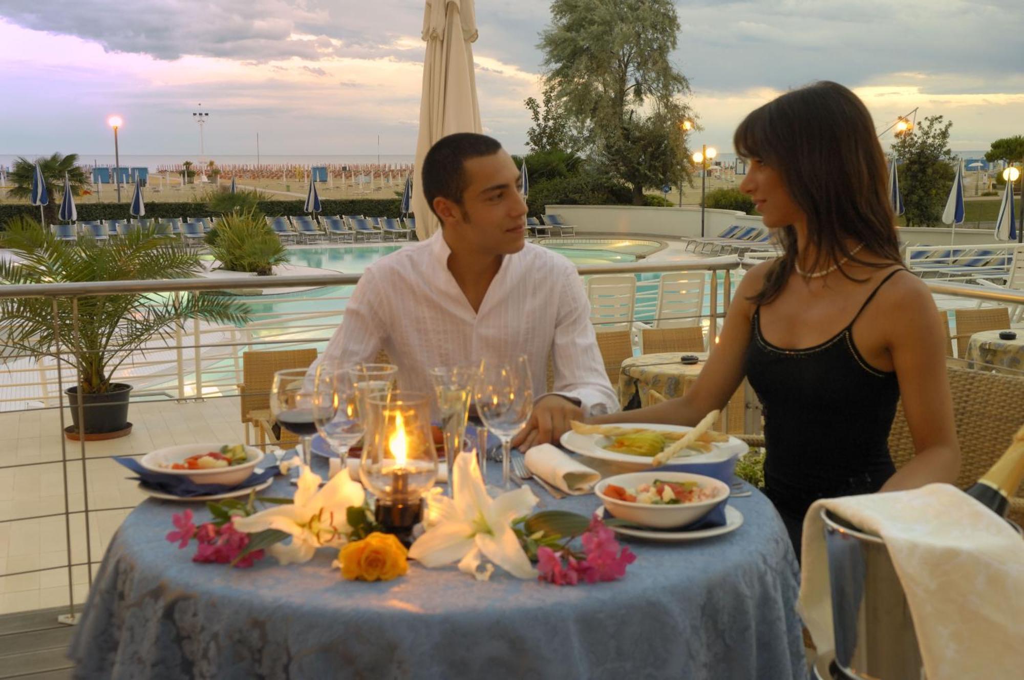 Majestic Beach Hotel & Wellness Bibione Exterior foto