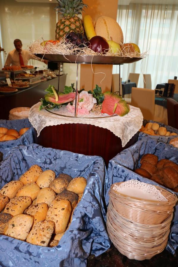 Majestic Beach Hotel & Wellness Bibione Exterior foto
