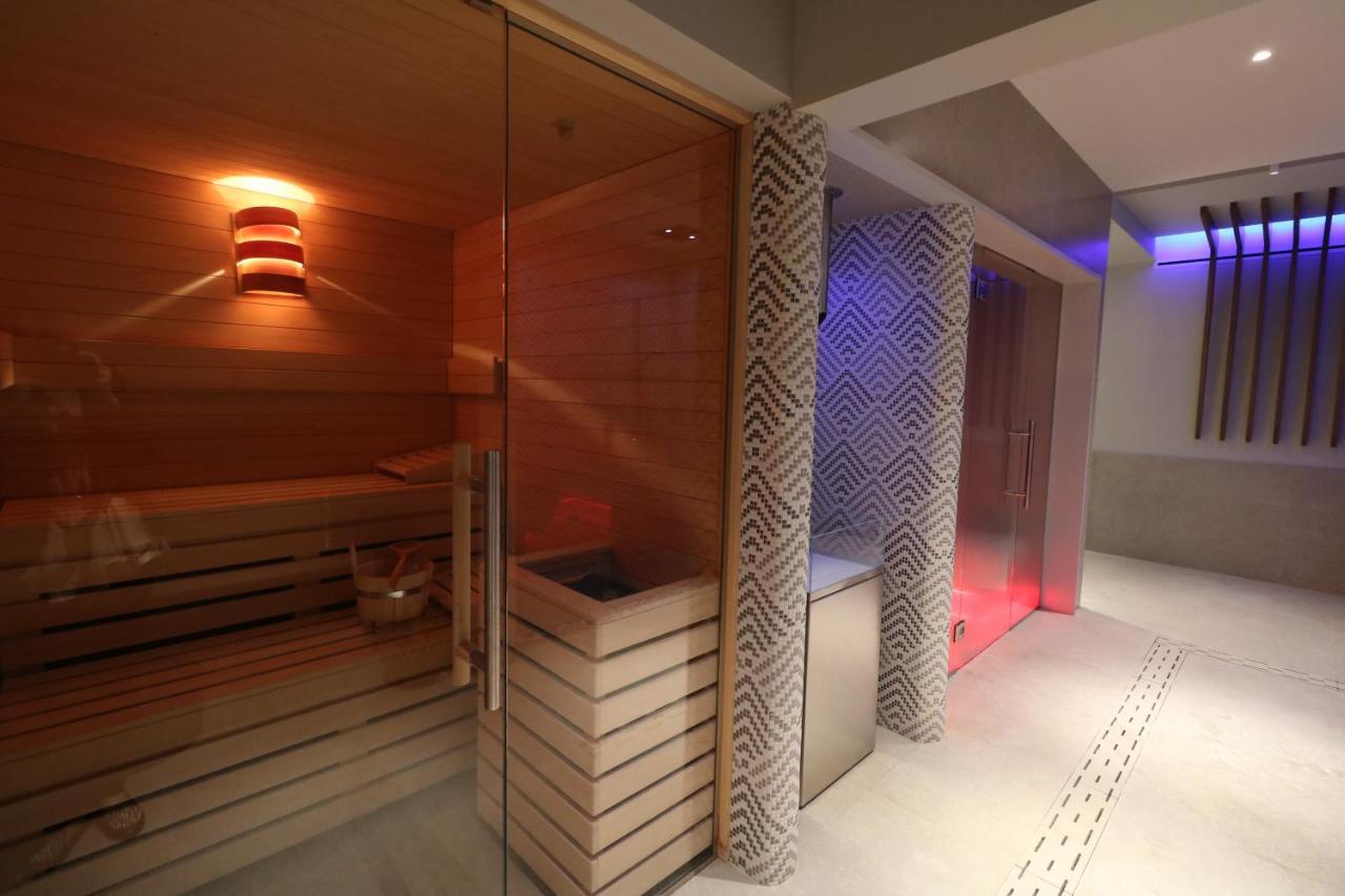 Majestic Beach Hotel & Wellness Bibione Exterior foto
