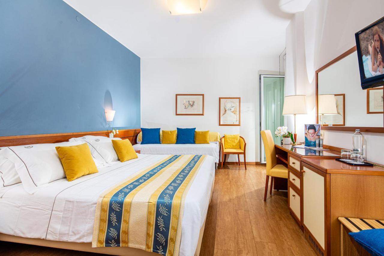 Majestic Beach Hotel & Wellness Bibione Exterior foto