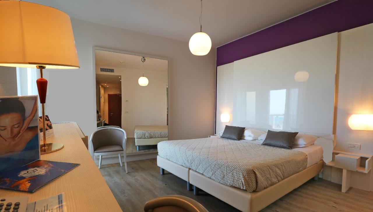 Majestic Beach Hotel & Wellness Bibione Exterior foto